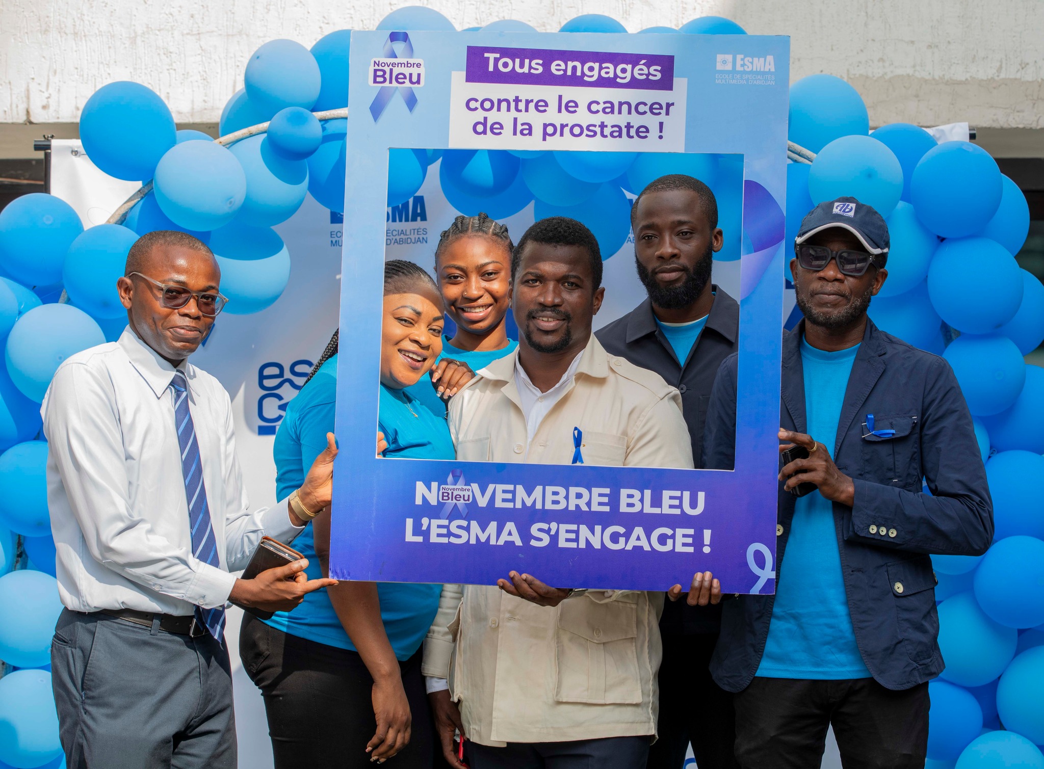 MAGNIFIQUE JOURNÉE BLEUE 